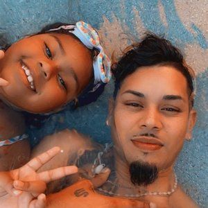 Meet your Posher, Omar